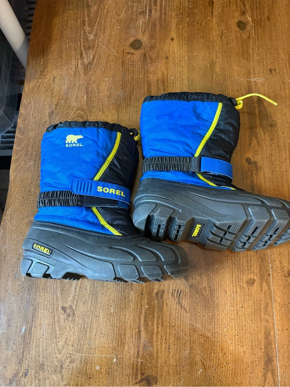 SOREL Kids' Flurry Insulated Snow Boots Size 5 Like New